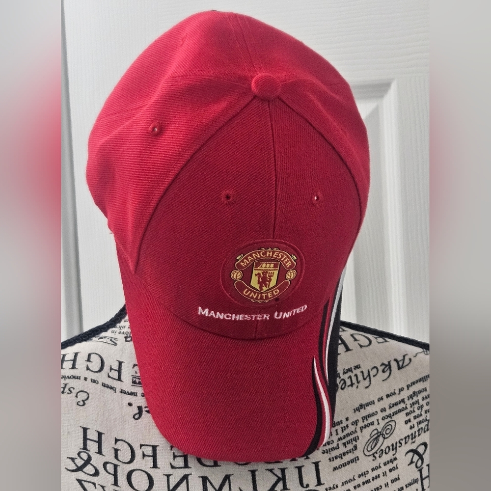Manchester United Red Baseball Cap. One Size